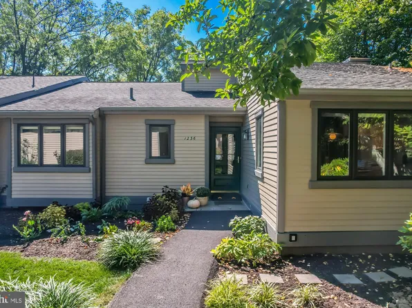 1236 Princeton Ln, West Chester, PA 19380