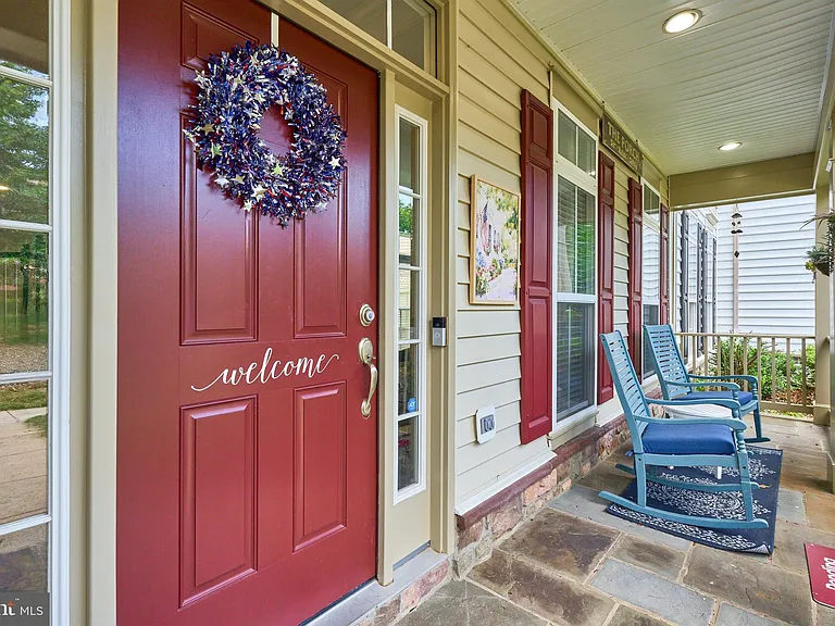 42719 Explorer Dr — Photo 2
