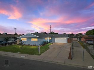 729 Salem St, Delano, CA 93215