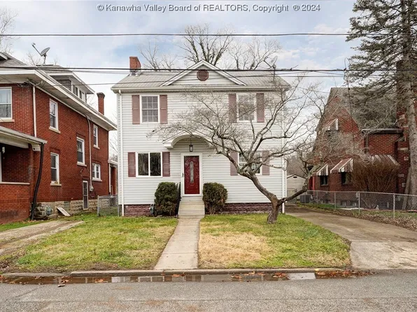 77 Riverside Dr, South Charleston, WV 25303