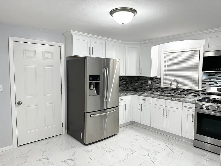 506 Merritt St #2 — Photo 12