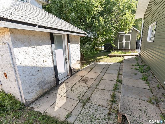 3rd image of 521 Pacific Avenue
