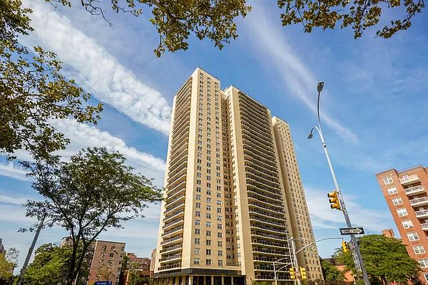 1st image of 110-11 Queens Blvd #33J