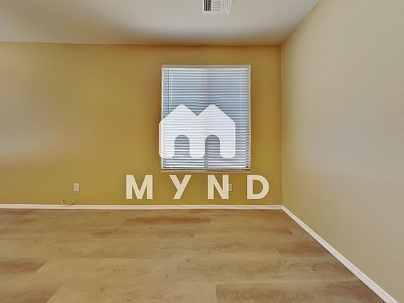5th image of 1065 W Desert Glen Dr