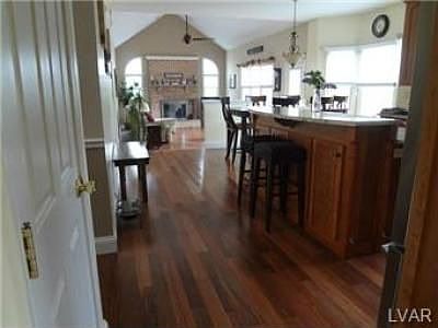 4th image of 1863 Amelia Ct