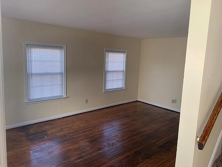 2917 Ruhl Ave — Photo 1
