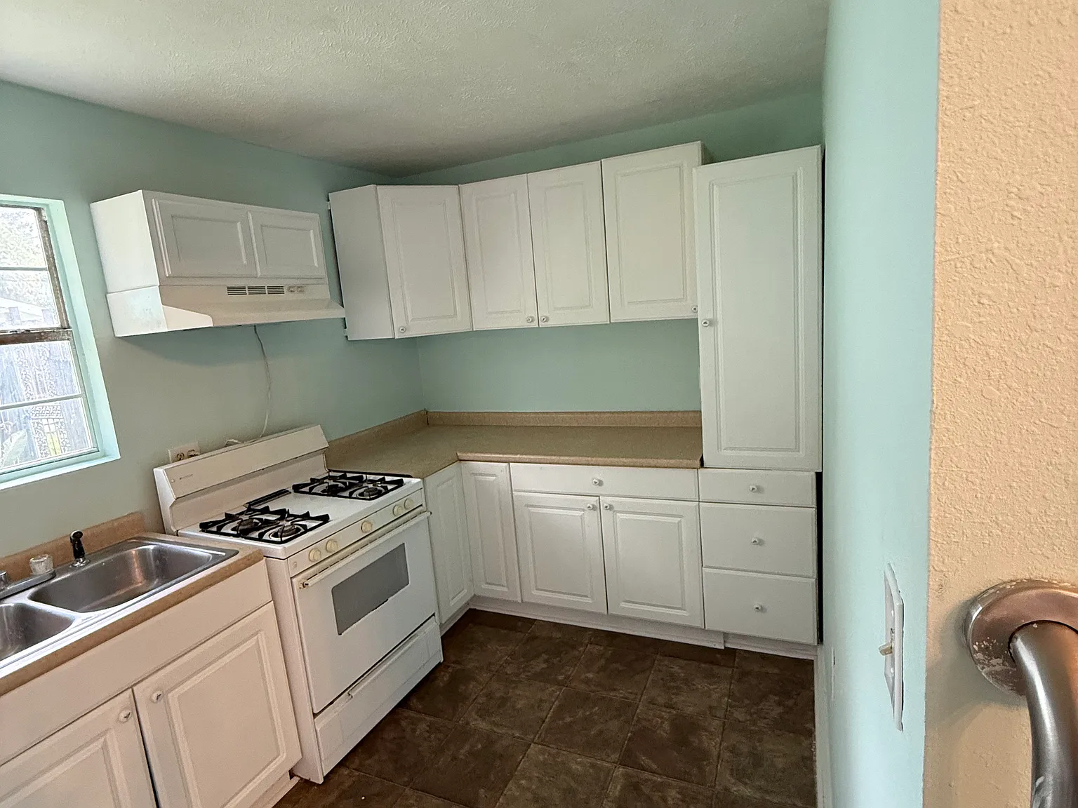 1 bed, 900 sqft, $725 — Photo 4