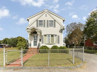 49 Purchase St, Taunton, MA 02780