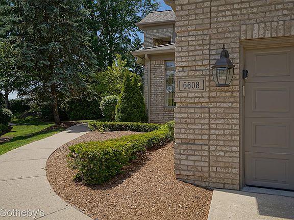 3rd image of 6608 Enclave Dr