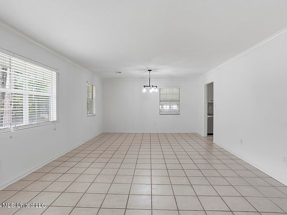 3rd image of 1735 Wilhurst St
