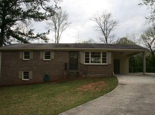 4590 Lakeview Dr, Powder Springs, GA 30127