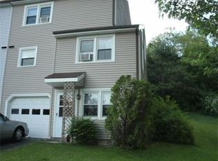 17 Gates Rd #B, Worcester, MA 01603