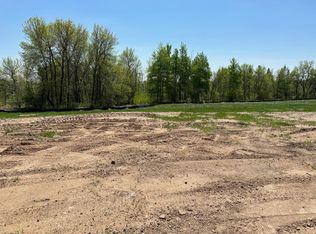 403 Estate Dr, Avon, MN 56310