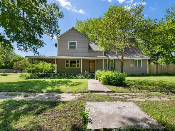 401 Walnut St, Marion, KS 66861