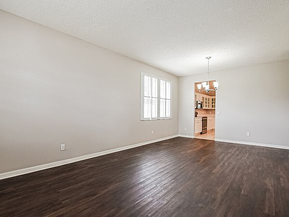 4th image of 14513 Lisalynne Ct