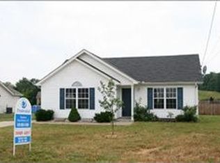 1805 Moonlight Dr, La Vergne, TN 37086