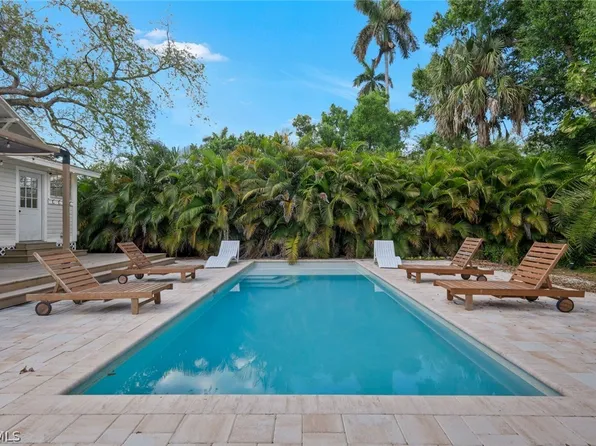 2723 2nd St, Fort Myers, FL 33916