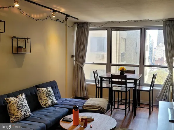 224-30 W Rittenhouse Sq #1717, Philadelphia, PA 19103