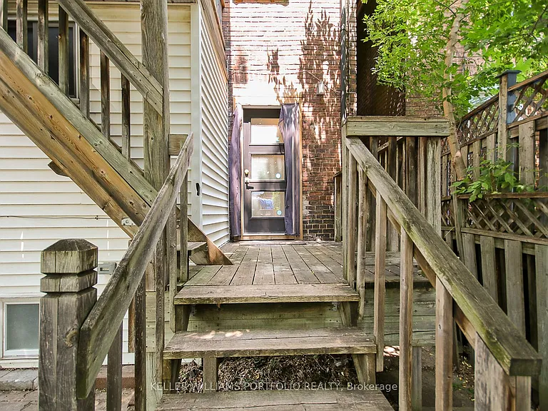35 Humberside Ave #2 — Photo 5