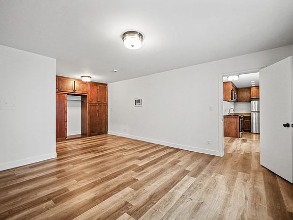 4th image of 1832 Purdue Ave #210