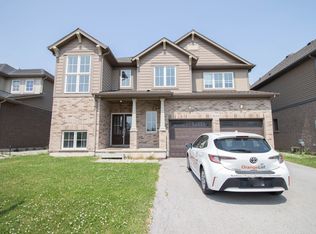 9241 Tallgrass Ave, Niagara Falls, ON L2G0G3