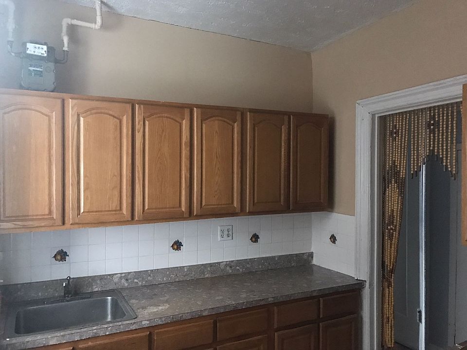 1st image of 2353 Davidson Ave #3