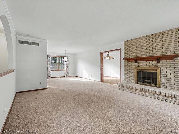 4th image of 18227 Meridian Rd