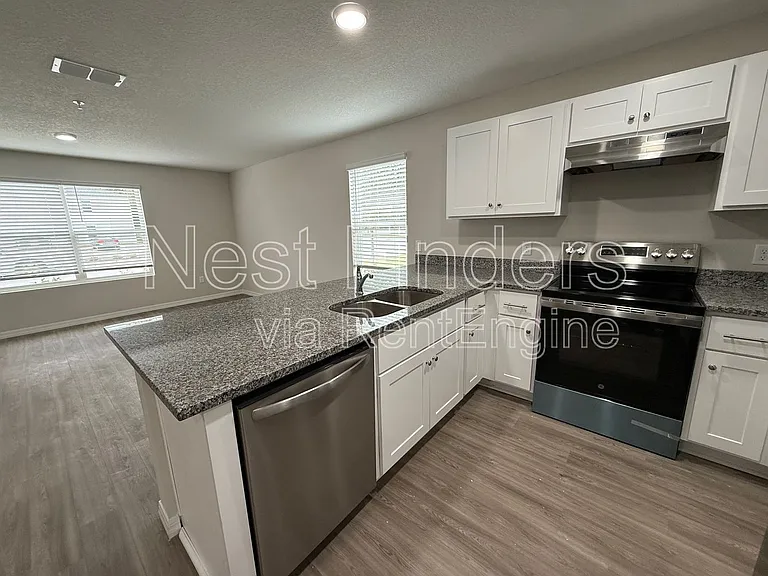 11454 Oakfield Ct #102 — Photo 6