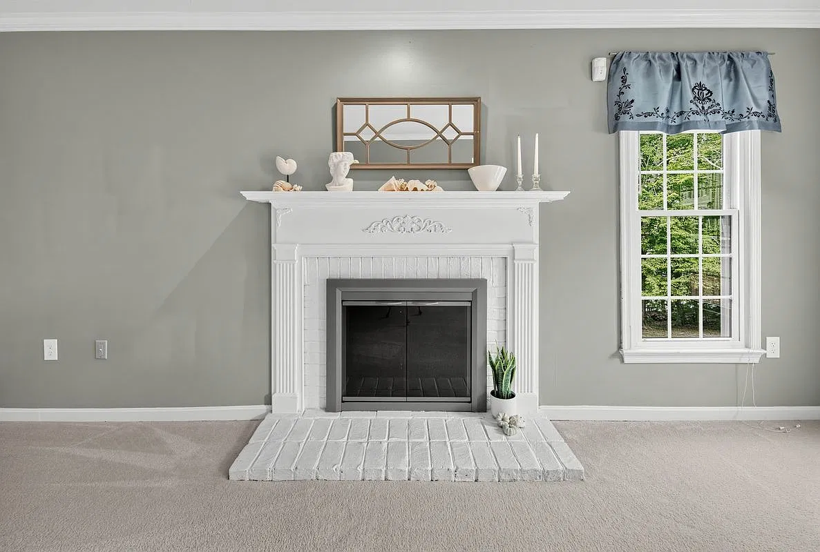 4 bed, 4.0 bath, 1560 sqft, $3,200 — Photo 4