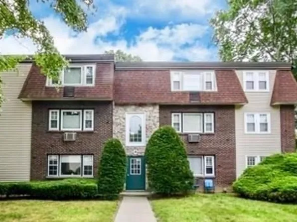 180 Main St APT E116, Bridgewater, MA 02324