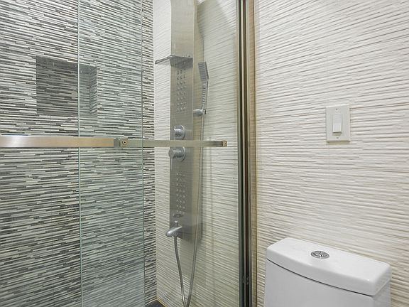 5th image of 401 E 136th St APT 1