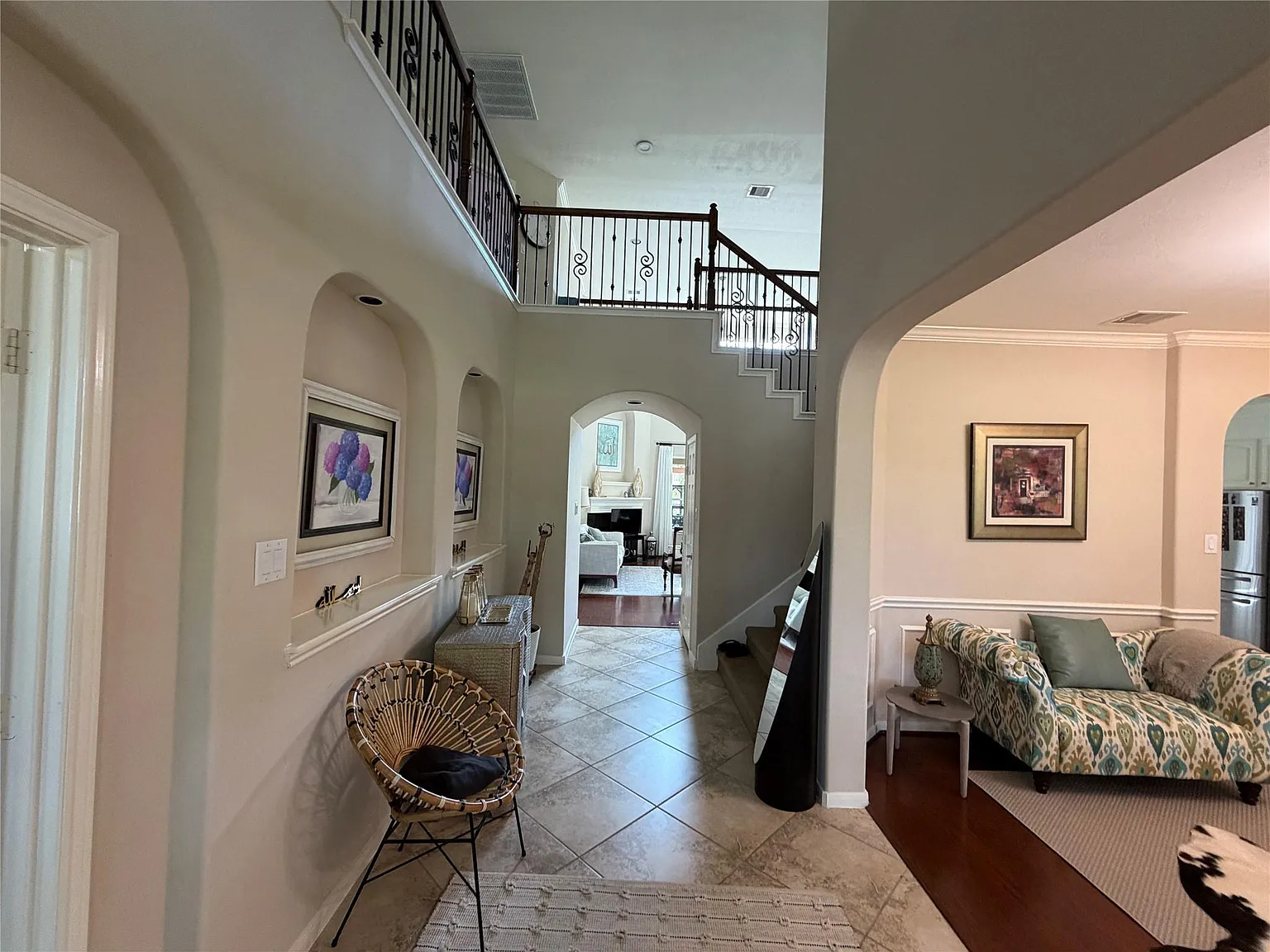 5 bed, 4.5 bath, 3580 sqft, $3,600 — Photo 4