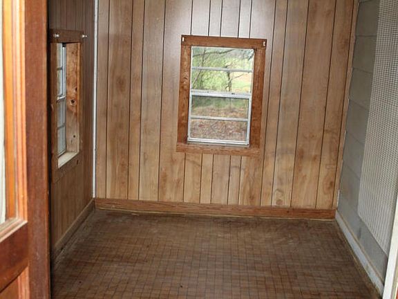 3rd image of 2866 County Road 3651