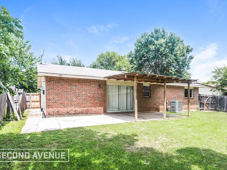 124 Cambridge Dr — Photo 21