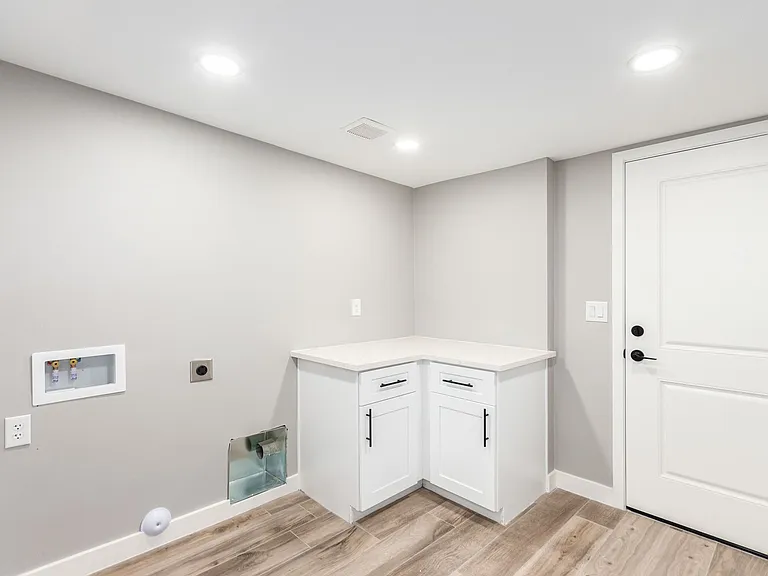 507 E Wesleyan Dr — Photo 6