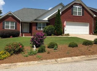 135 Manor Way, Carrollton, GA 30117