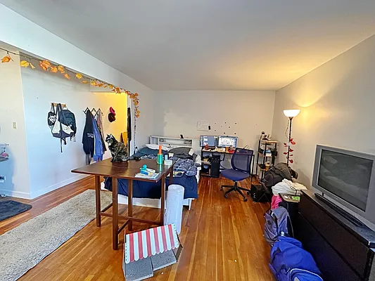 Rented by Brooklyn Property Group LLC | media 17