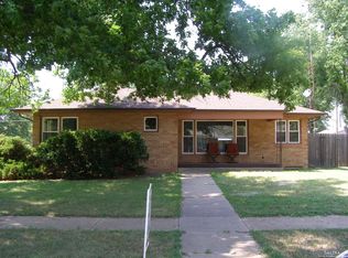 702 Washington Ave, Ellsworth, KS 67439
