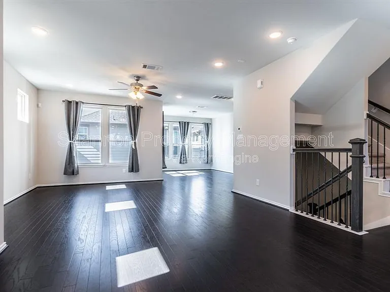3108 Roseland Terrace Ln — Photo 3