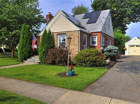 63 Judson Place, Milford, CT 06461