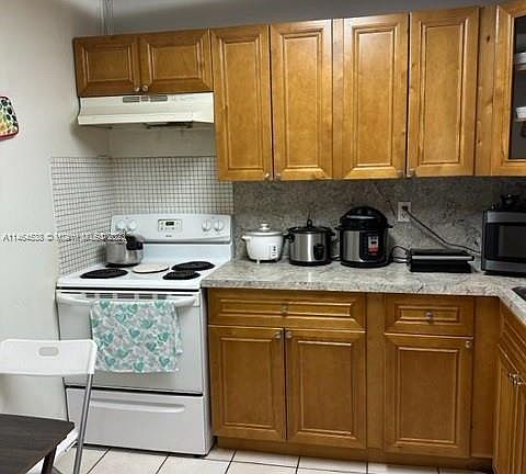4th image of 7705 Camino Real #B-102