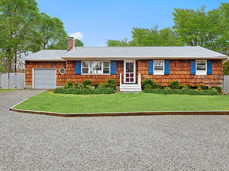 26 Whooping Hollow Rd — Photo 2