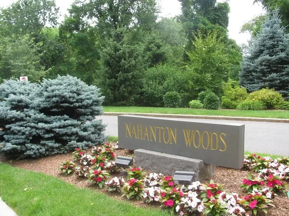 210 Nahanton St APT 417, Newton, MA 02459