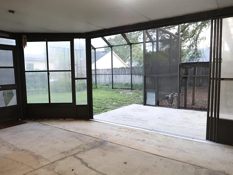 1760 Tiffany Pines Cir W — Photo 35
