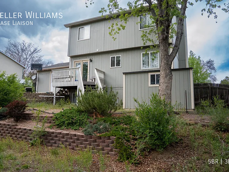 2115 Rimwood Dr — Photo 10