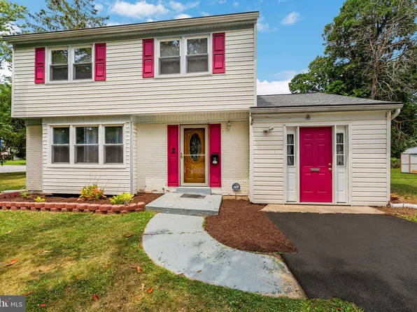 13 Constitution Blvd, New Castle, DE 19720