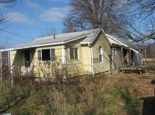 673 Barkeyville Rd, Grove City, PA 16127