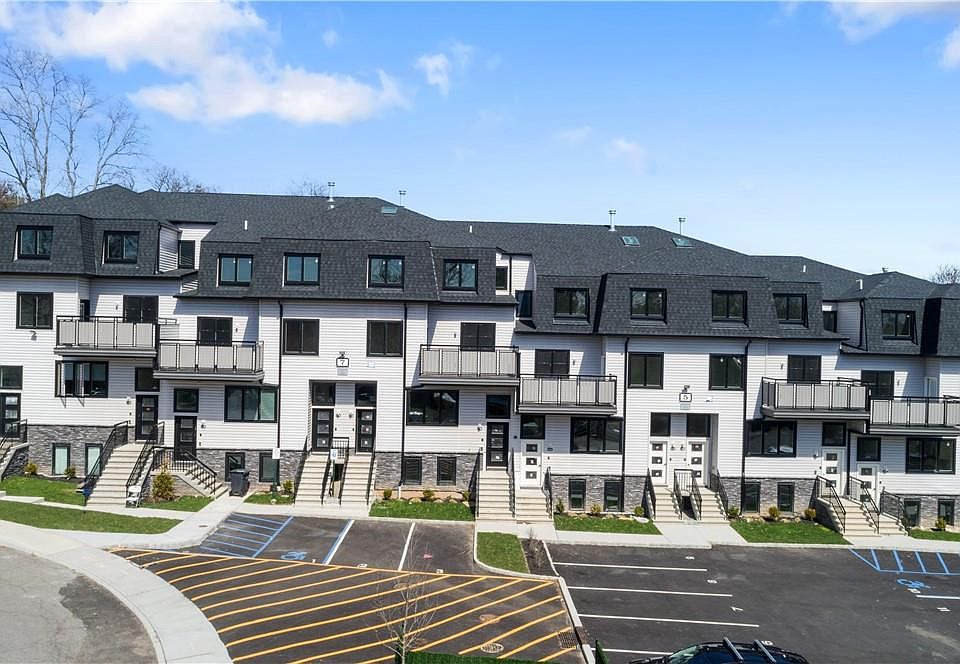 1st image of 5 Nesher Court #105