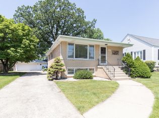 9616 Massasoit Ave, Oak Lawn, IL 60453