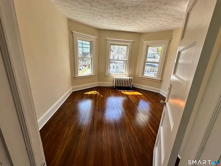 15-17 Beacon St #2 — Photo 3